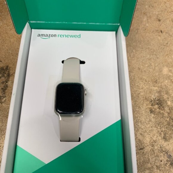 Apple Watch Series 8 (GPS + Cellular, 41MM) Starlight Aluminum Case with Starlig - Picture 3 of 3